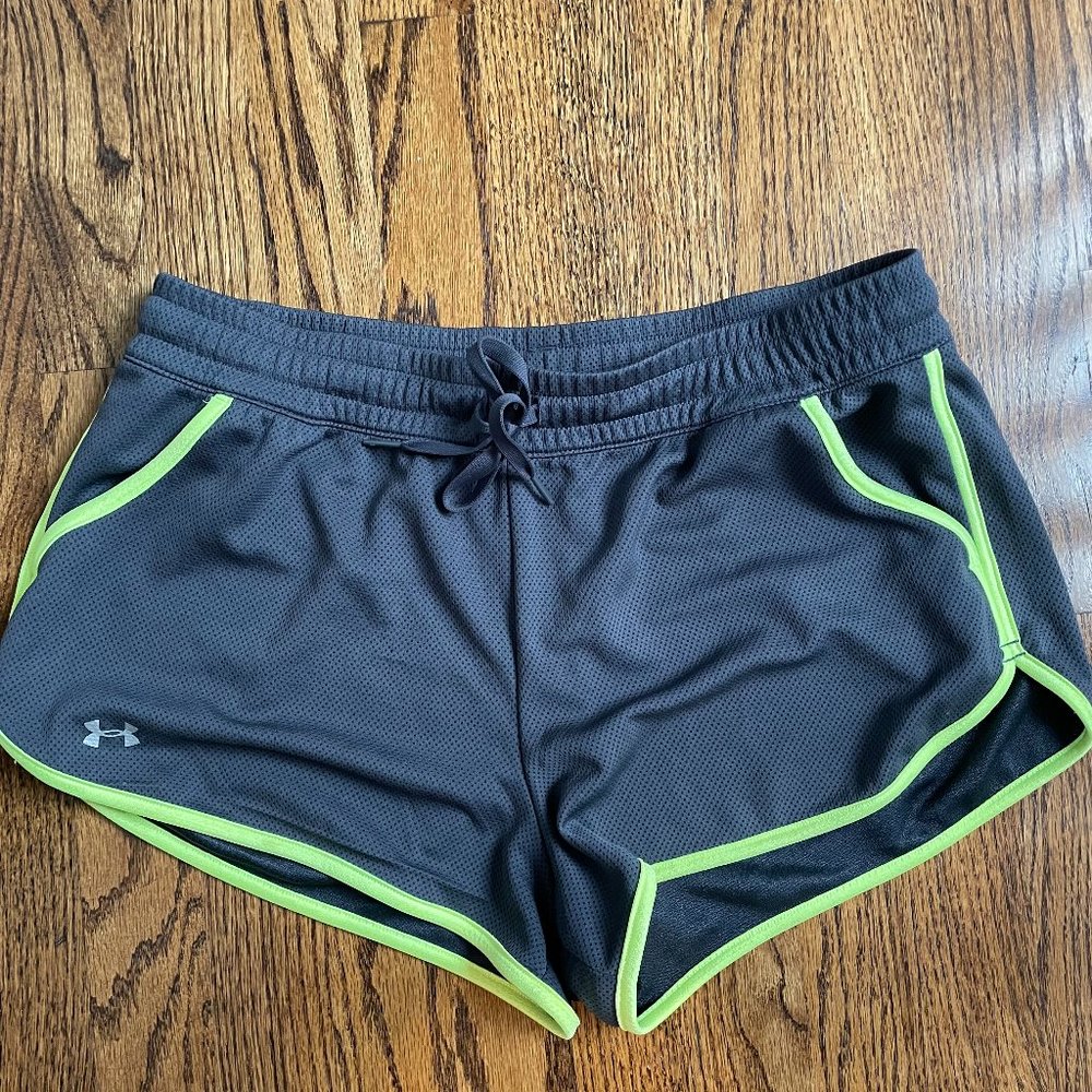 Under Armor Mesh Grey Shorts - Size Medium